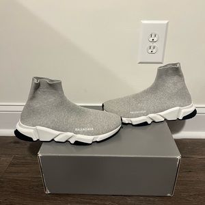Still great condition used Balenciaga sneakers in a beautiful gray knit color.